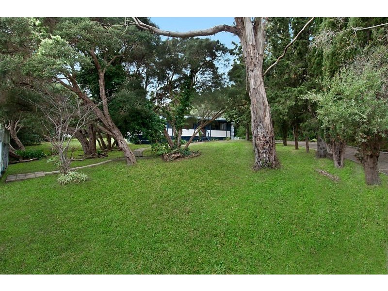 11 Woomera Street, Rye VIC 3941