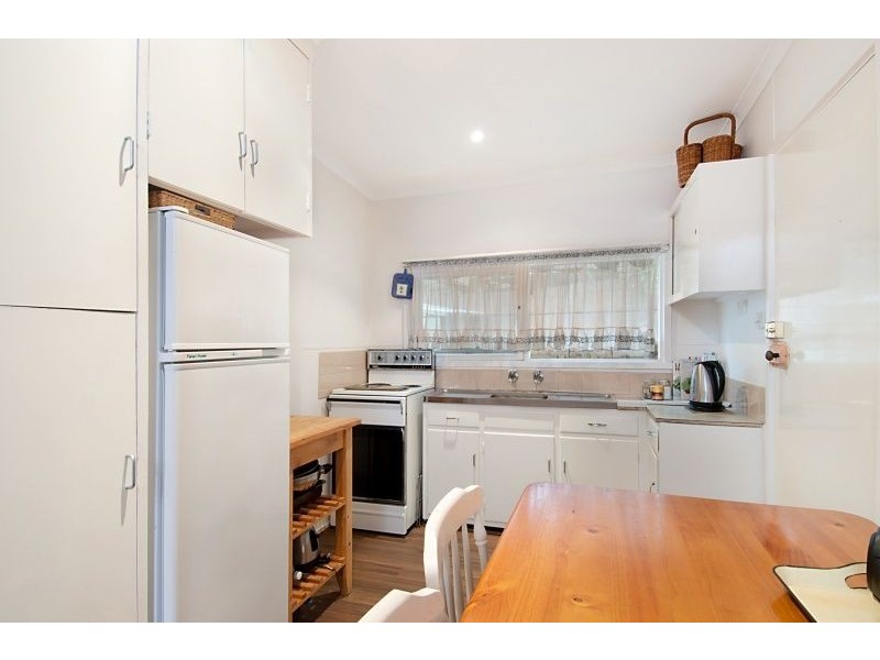 11 Woomera Street, Rye VIC 3941