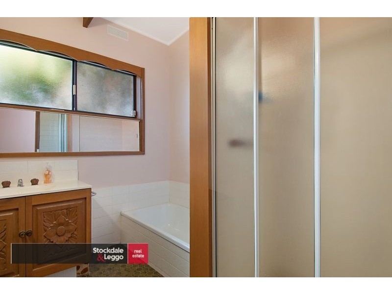 9 Meadow Ave, Rye VIC 3941