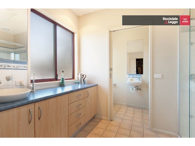 4 Tyrone Ave, Rye VIC 3941