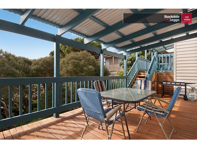 6 Nalong Street, Rye VIC 3941