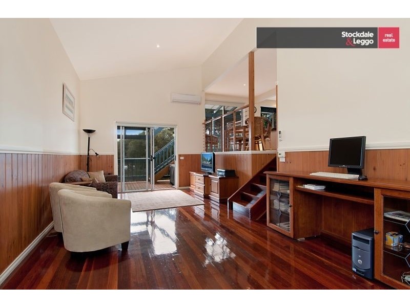 6 Nalong Street, Rye VIC 3941