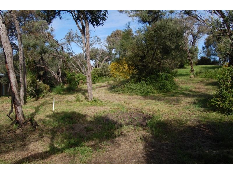 34 Agnes Avenue, Blairgowrie VIC 3942