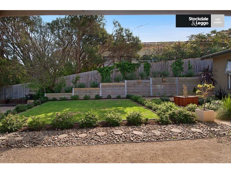 30 Fern Grove, Rye VIC 3941