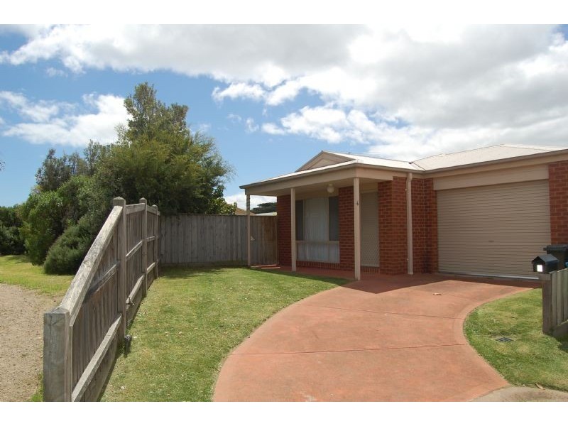 6 The Helm, Rosebud West VIC 3940