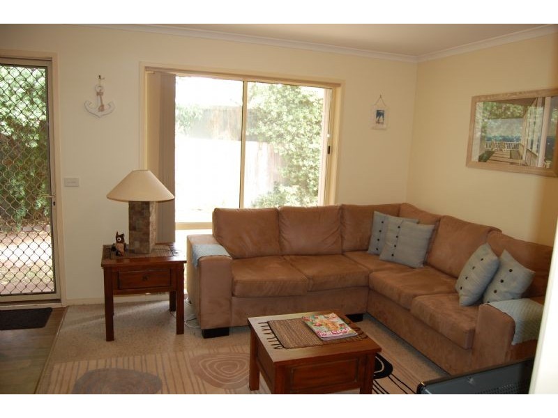 7 The Helm, Rosebud West VIC 3940