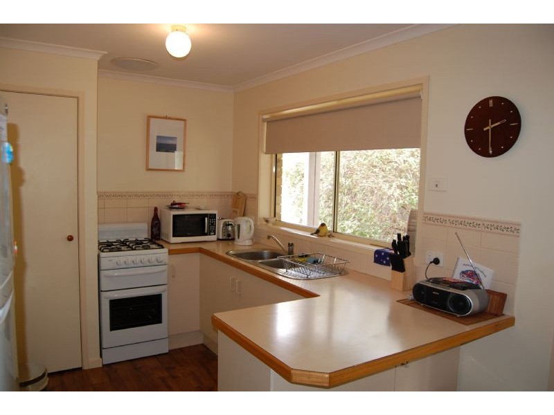 7 The Helm, Rosebud West VIC 3940