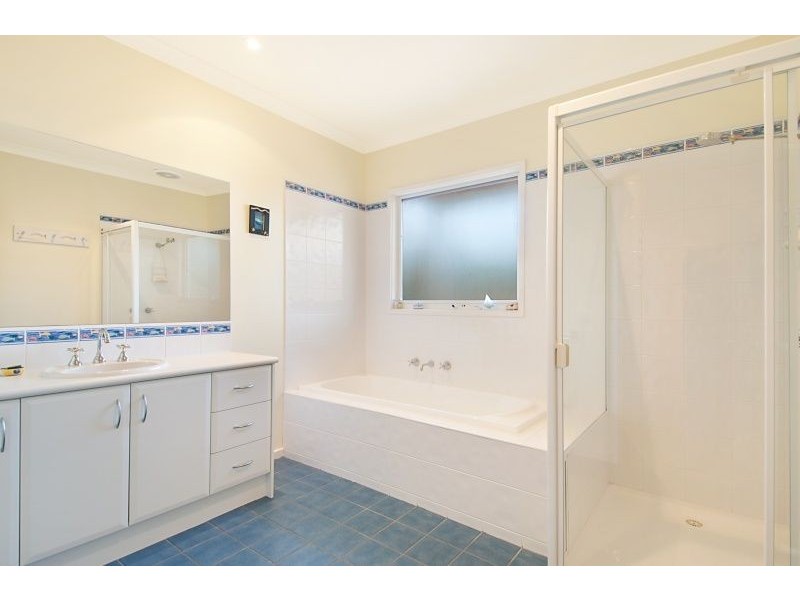 4 Bernard Road, Rye VIC 3941