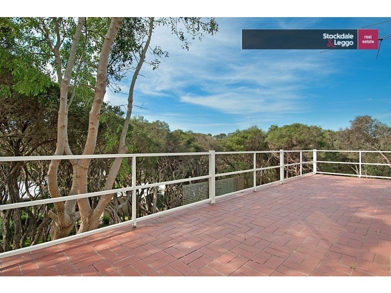 12 Gordon Street, Rye VIC 3941