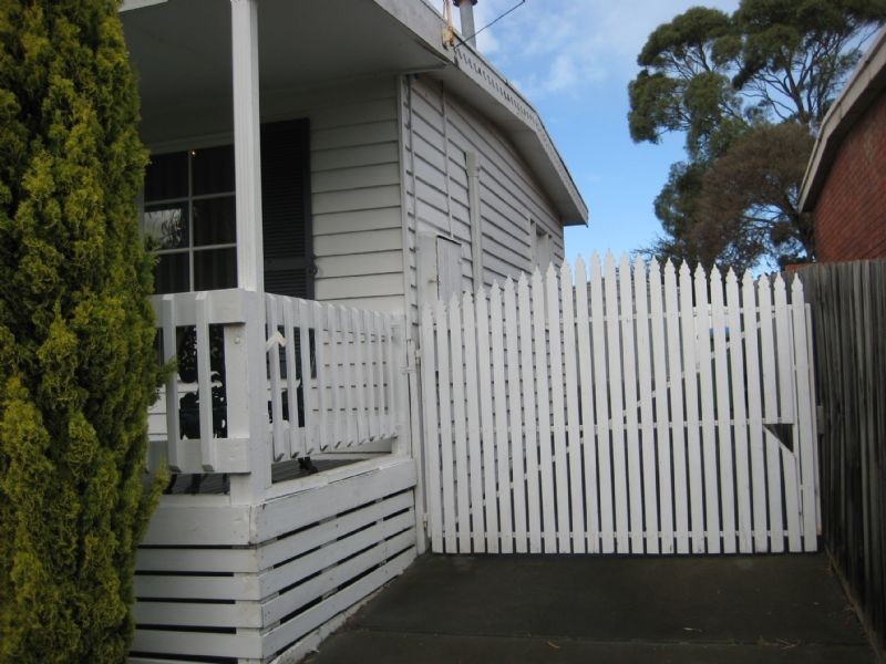 57 Tarwarri Avenue, Rosebud West VIC 3940