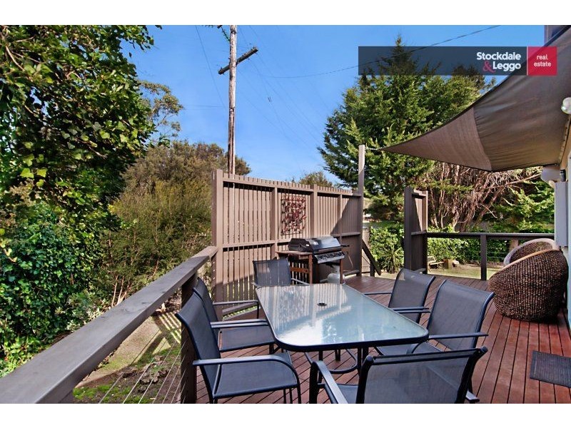 125 Weeroona Street, Rye VIC 3941