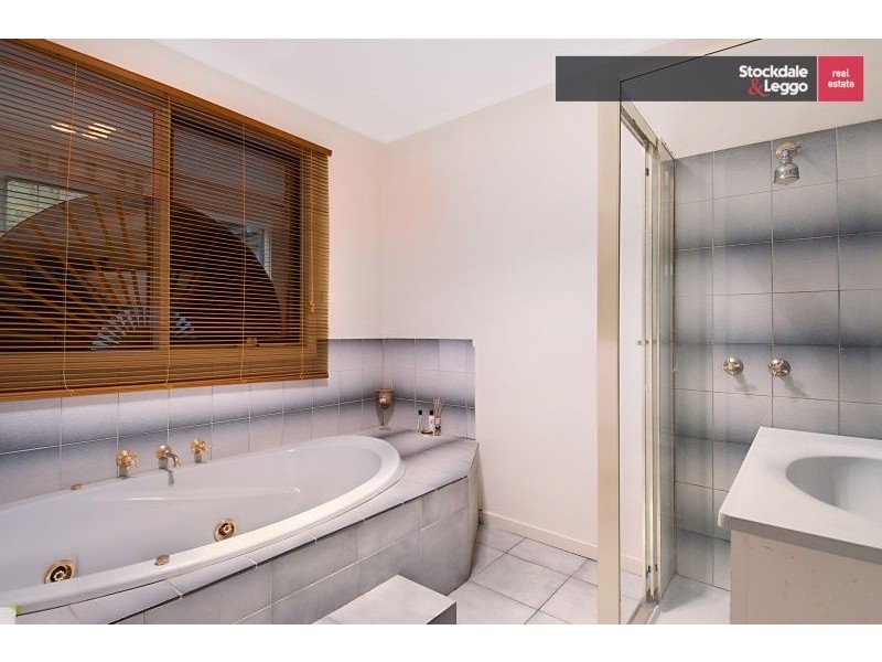 13 Bachli Street, Rye VIC 3941