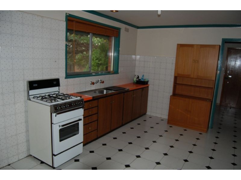 30 Mawarra Avenue, Rosebud West VIC 3940