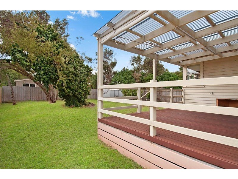 10 Loatta Street, Rye VIC 3941