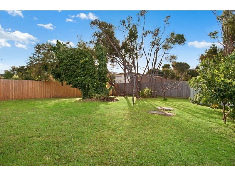 10 Loatta Street, Rye VIC 3941