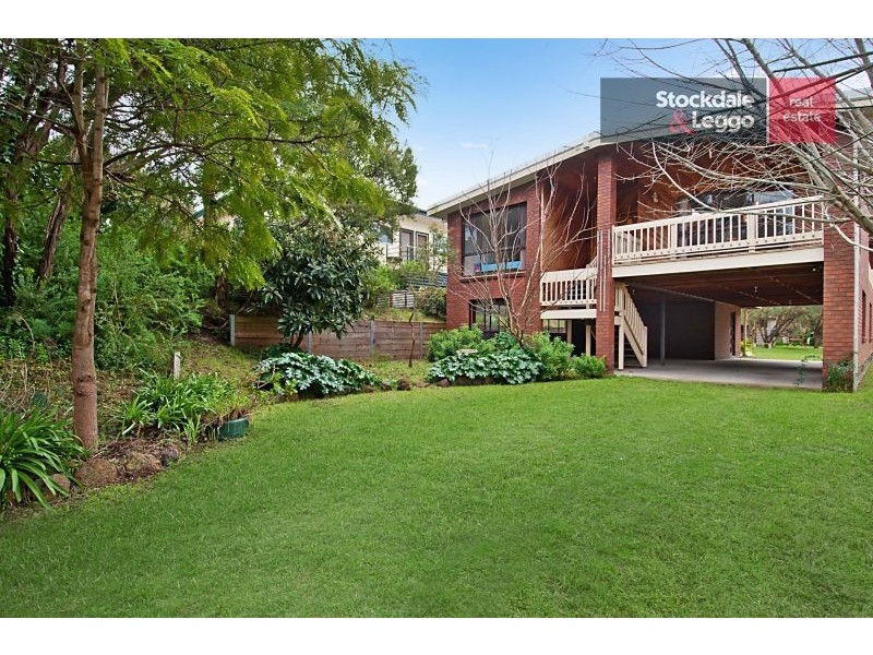 8 Sussex Road, Rye VIC 3941