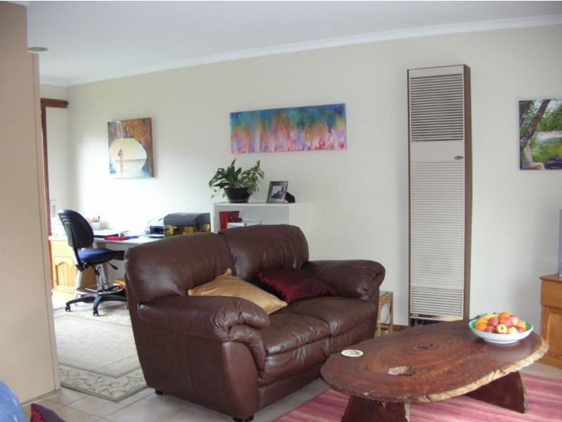 1/8 Weeroona Street, Rye VIC 3941