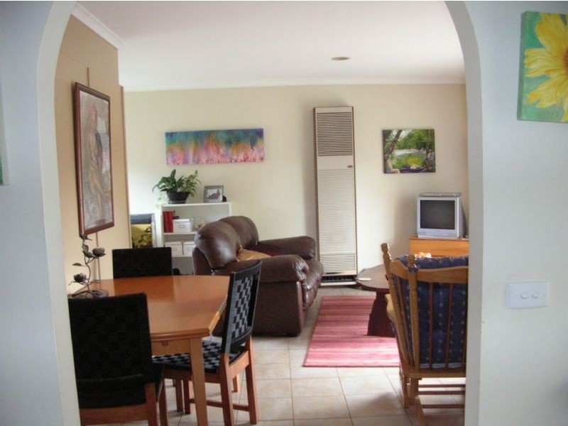 1/8 Weeroona Street, Rye VIC 3941