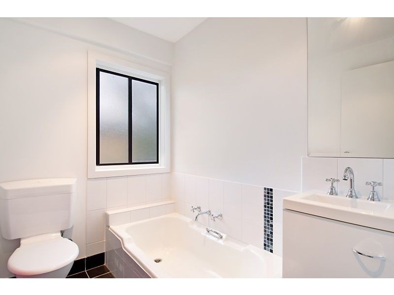 1 Tanderra Street, Rye VIC 3941