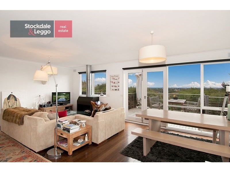 16 Tanderra Street, Rye VIC 3941