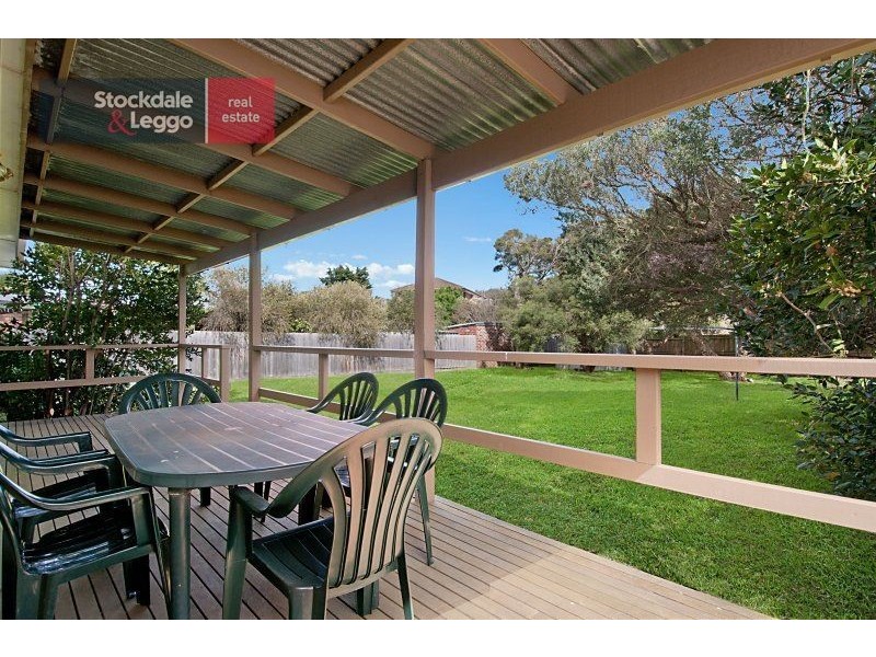 10 Wargundy Avenue, Rye VIC 3941