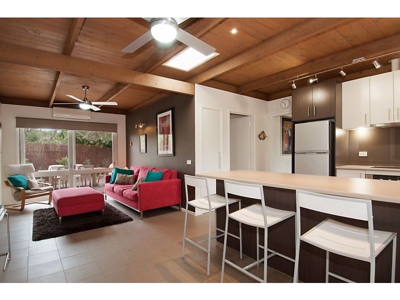 2 Roblyn Crescent, Tootgarook VIC 3941