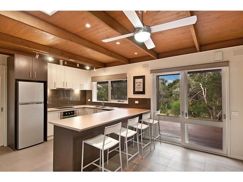 2 Roblyn Crescent, Tootgarook VIC 3941