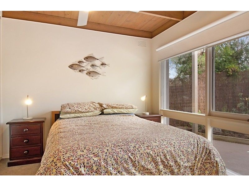 2 Roblyn Crescent, Tootgarook VIC 3941