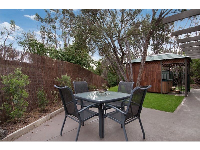 2 Roblyn Crescent, Tootgarook VIC 3941