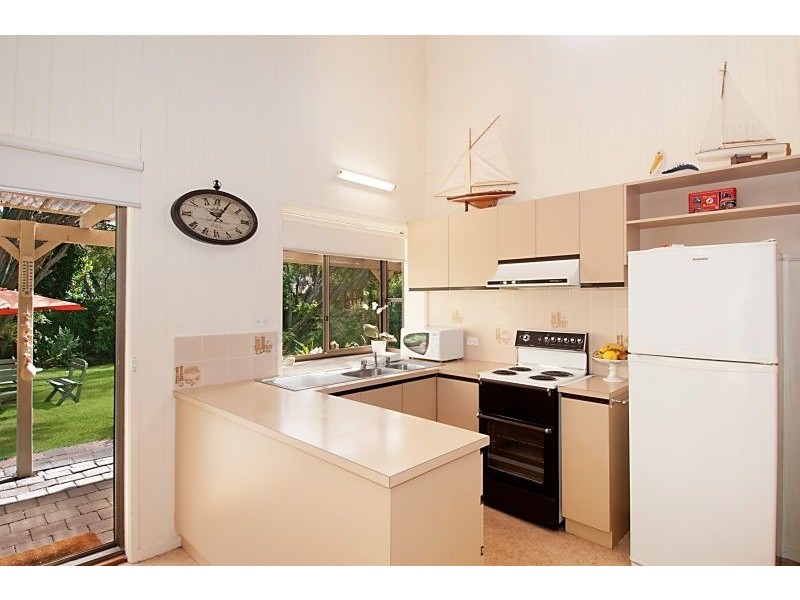 4 Duntroon Avenue, Rye VIC 3941