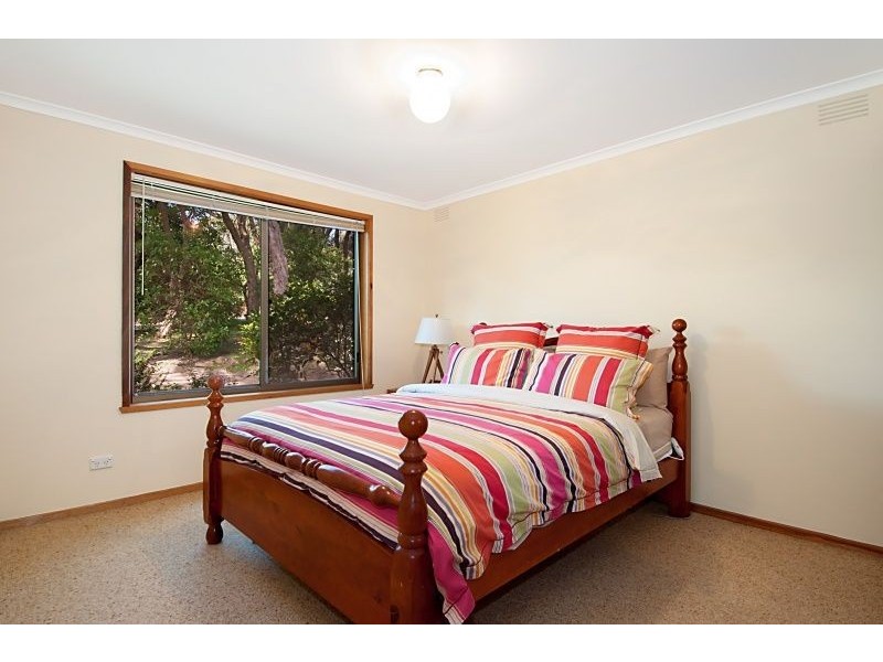 4 Duntroon Avenue, Rye VIC 3941