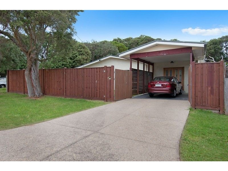 8 Liesma Street, Rye VIC 3941