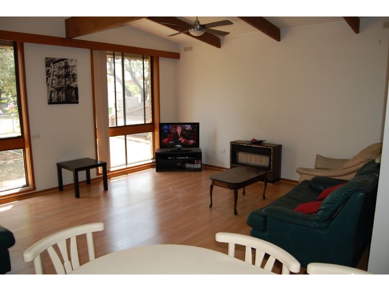 9 Meadow Avenue, Rye VIC 3941