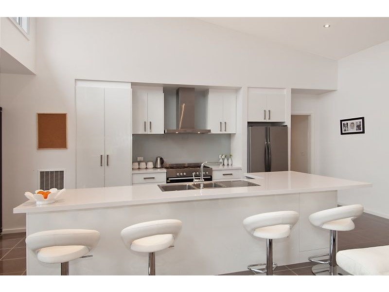 33 Muirfield Lane, Rye VIC 3941