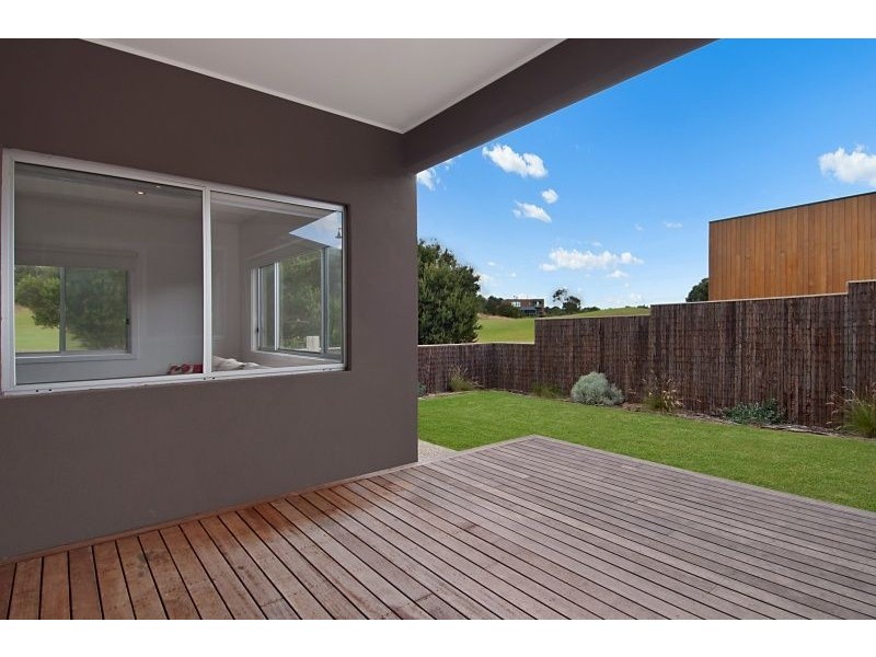 33 Muirfield Lane, Rye VIC 3941