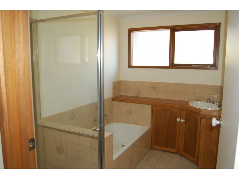 11 Roslyn Street, Rye VIC 3941