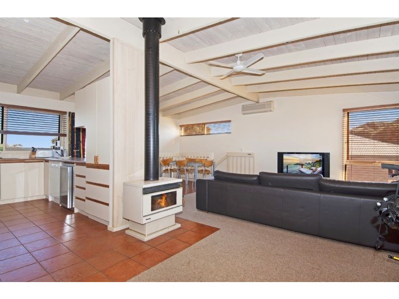 15 Phyllis Parade, Rye VIC 3941