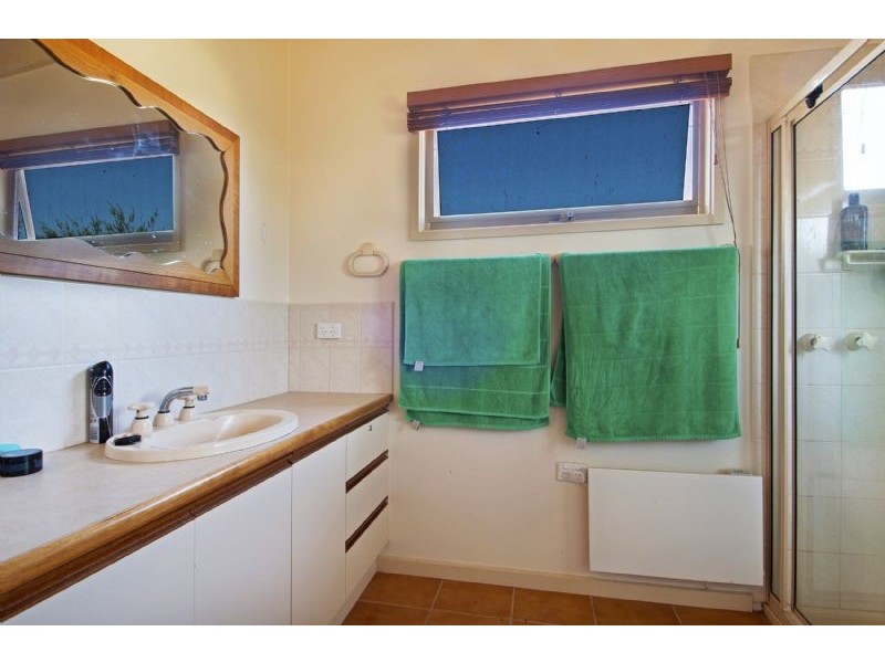 15 Phyllis Parade, Rye VIC 3941