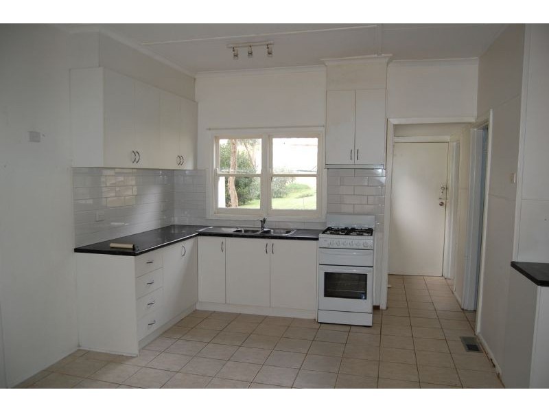 8 Yootha Court, Rye VIC 3941