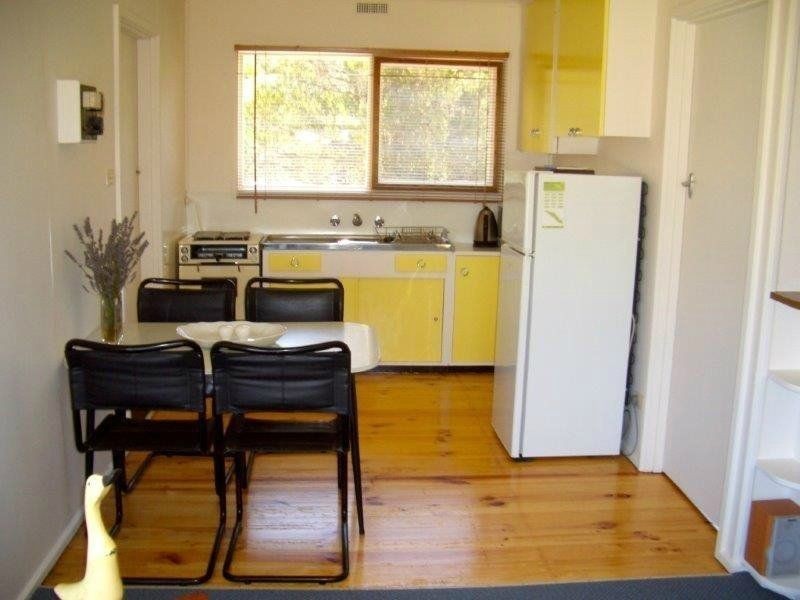 18 Heather Avenue, Sorrento VIC 3943