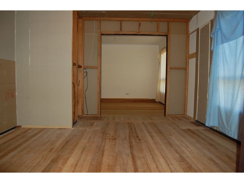 6 Duntroon Avenue, Rye VIC 3941