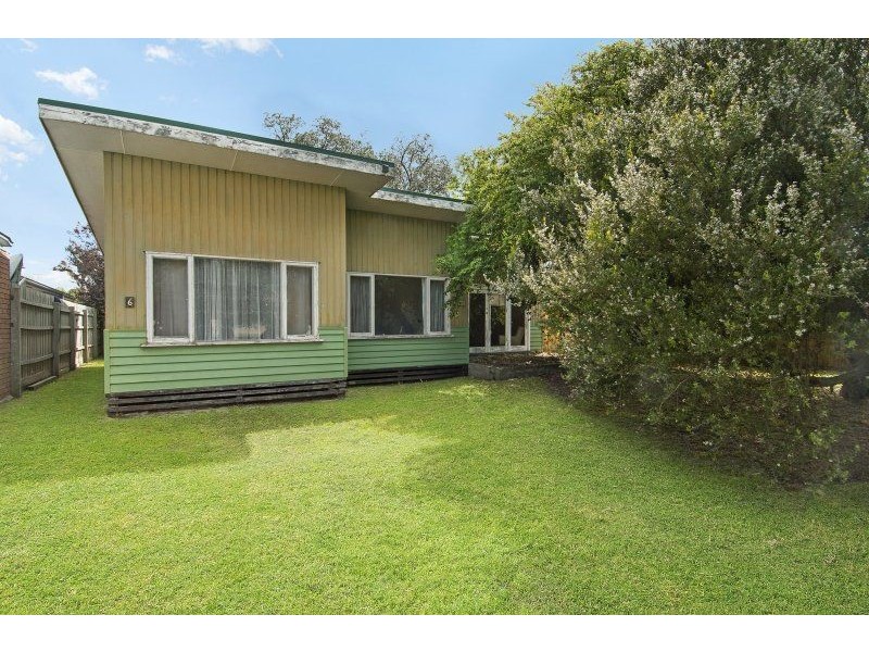 6 McAlpin Street, Tootgarook VIC 3941