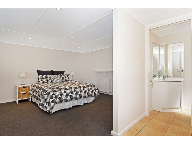 64 Becket Street, Rye VIC 3941