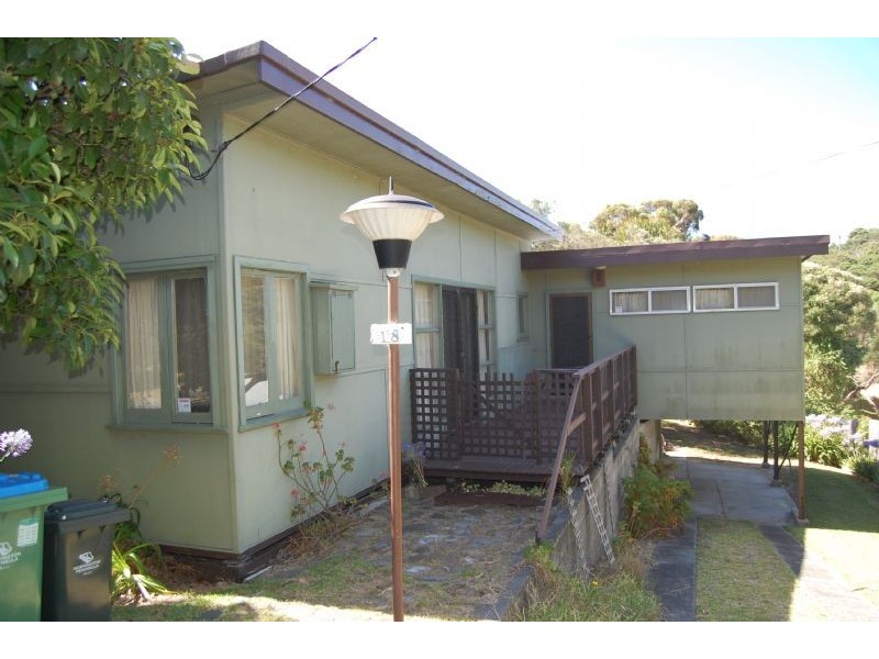 18 Nalong Street, Rye VIC 3941