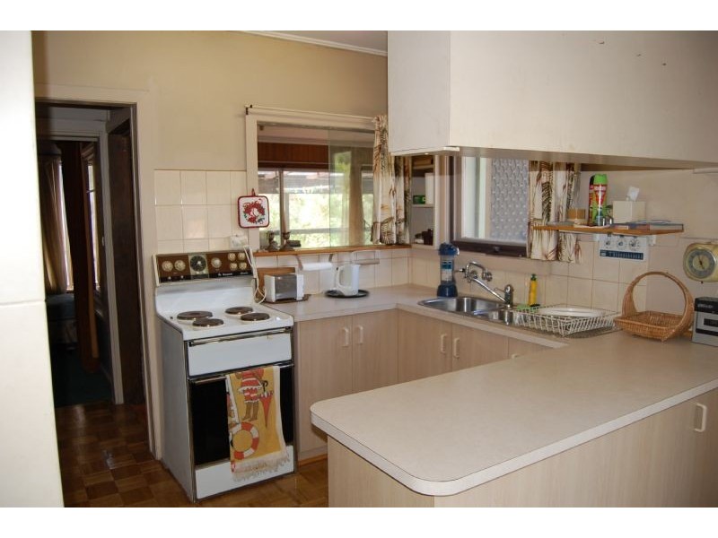 18 Nalong Street, Rye VIC 3941