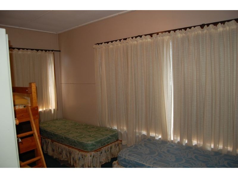 18 Nalong Street, Rye VIC 3941