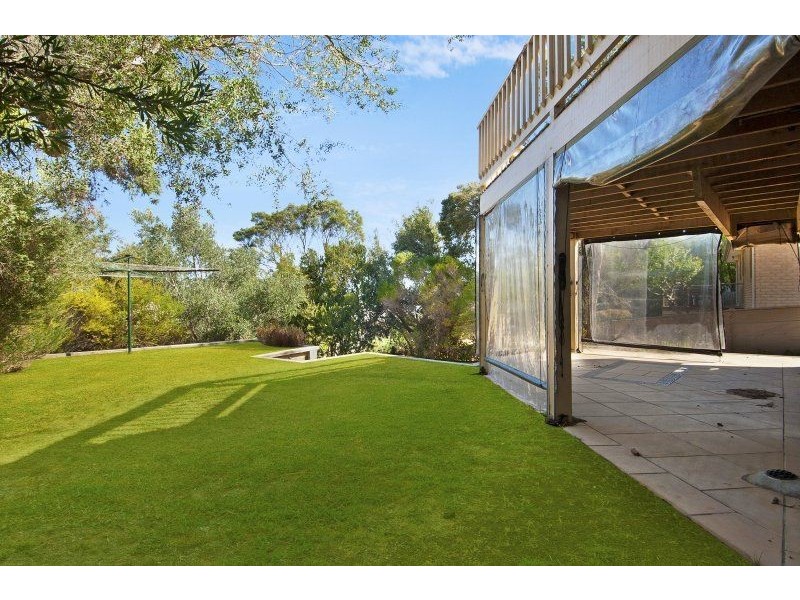 15 Phyllis Parade, Rye VIC 3941