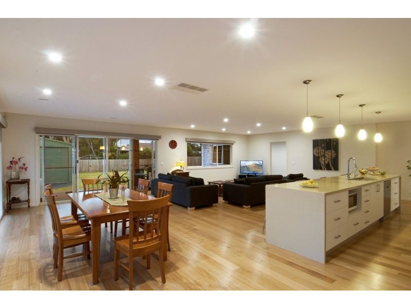 5 Blakiston Grove, Rye VIC 3941