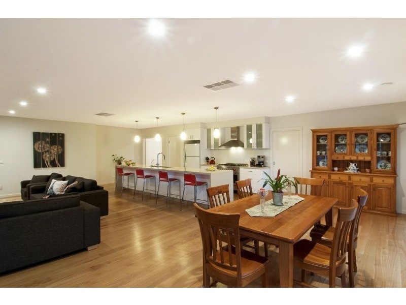 5 Blakiston Grove, Rye VIC 3941