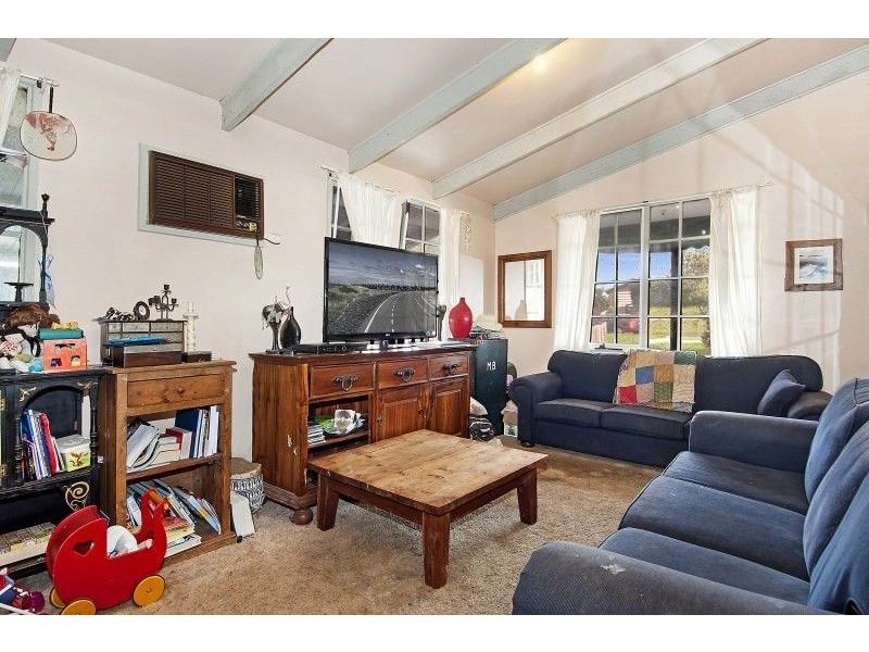 25 Chatfield Avenue, Rosebud West VIC 3940